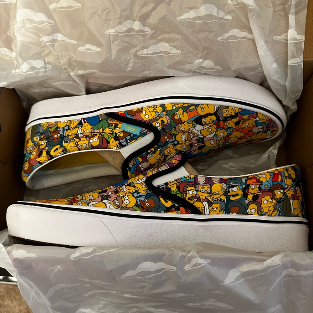 Simpsons x Vans ComfyCush Slip-ons Brand New with tag in box size 10.5